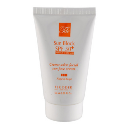 ضد آفتاب تگودر spf 50 مناسب پوست نرمال تا خشک 50 میل