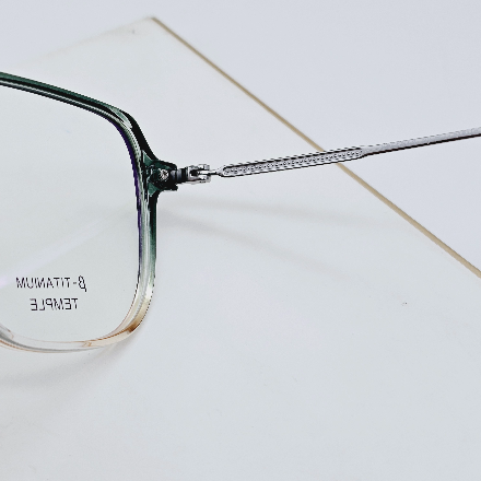 عینک دخترانه و پسرانه Valenza مدل اسپورت کد 041