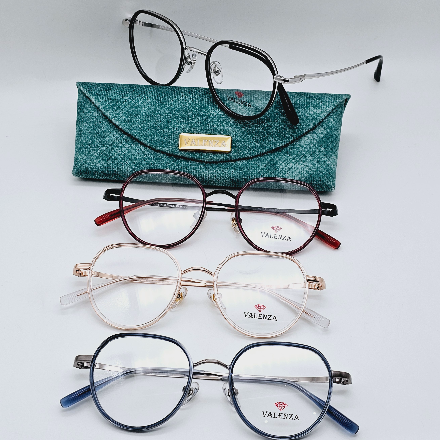 عینک دخترانه و پسرانه Valenza مدل اسپورت کد 042